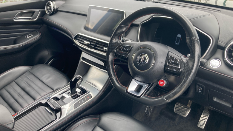 MG HS 1.5 T-GDI Trophy 5dr DCT Petrol Hatchback